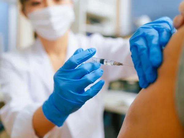 Alertan sobre el aumento temprano de la gripe en Estados Unidos y piden vacunarse
