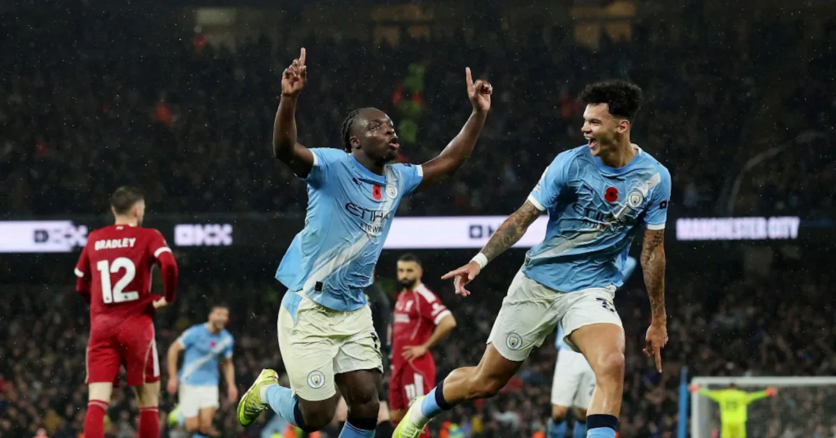 El City golea al Liverpool en Anfield y sigue líder invicto de la Premier